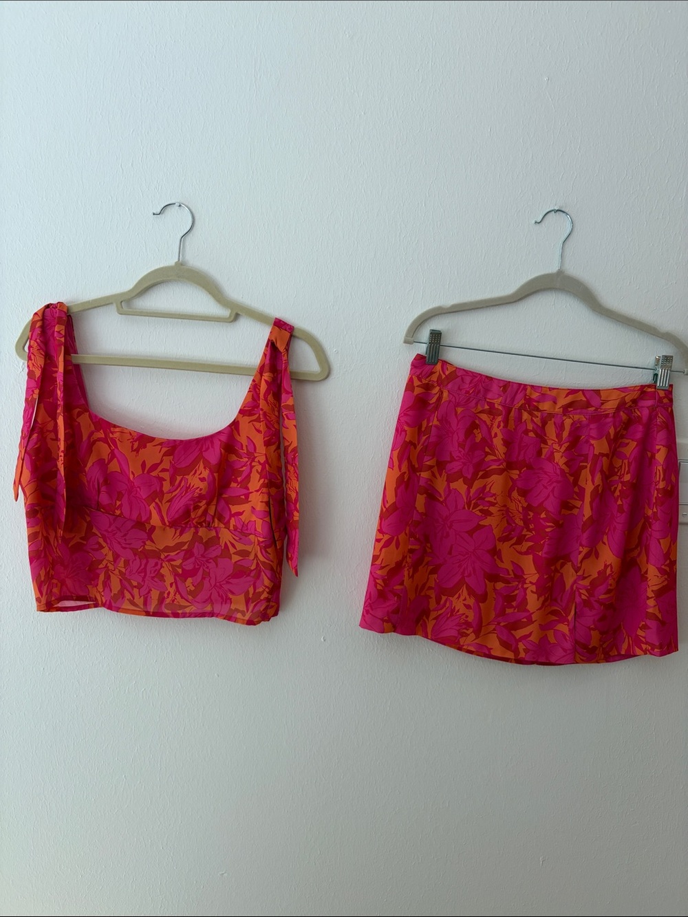 Dee Elly Barbie Pink Tropical Floral Crop Top Skirt Set L